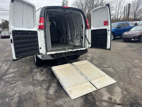 Used 2019 Chevrolet Express 3500 w/ Driver Convenience Package RWD image 29