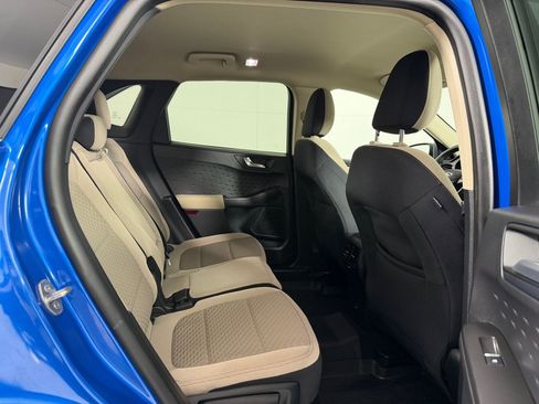 Used 2020 Ford Escape SE FWD image 16
