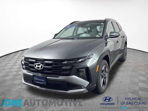 Certified 2025 Hyundai Tucson SEL AWD/4WD image 1