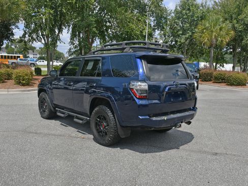 Used 2023 Toyota 4Runner SR5 Premium w/ Moonroof Package AWD/4WD image 3