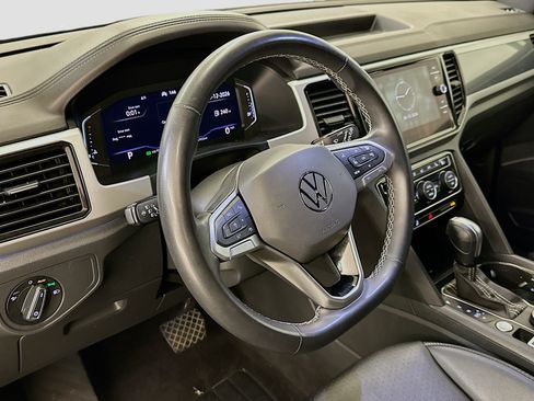 Used 2022 Volkswagen Atlas Cross Sport SEL w/ Cross Sport MDO Package AWD/4WD image 18