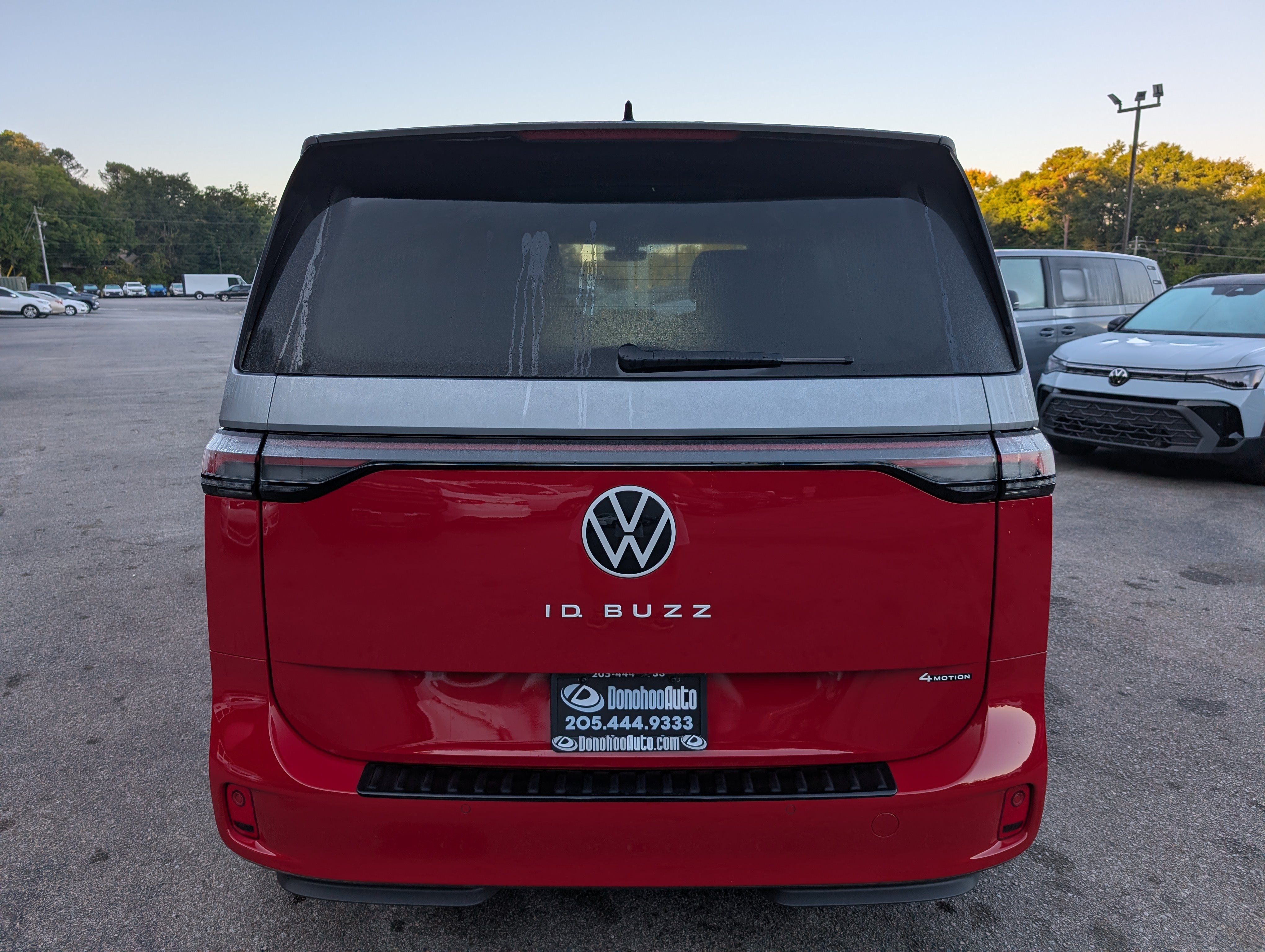 Used 2025 Volkswagen ID. Buzz Pro S Plus AWD/4WD image 8