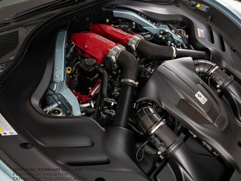 Used 2024 Ferrari Roma Spider RWD image 36
