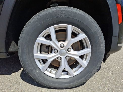 Used 2021 Jeep Grand Cherokee L Limited image 8