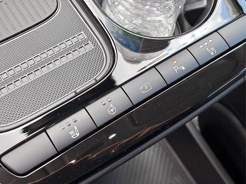 New 2025 Hyundai Ioniq 5 SEL image 24