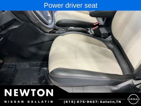 Used 2018 Buick Encore Sport Touring FWD image 11