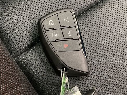 Used 2024 Chevrolet Equinox EV RS image 30