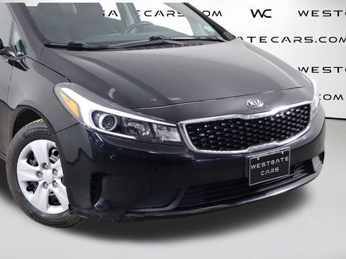 Used 2018 Kia Forte LX FWD image 40