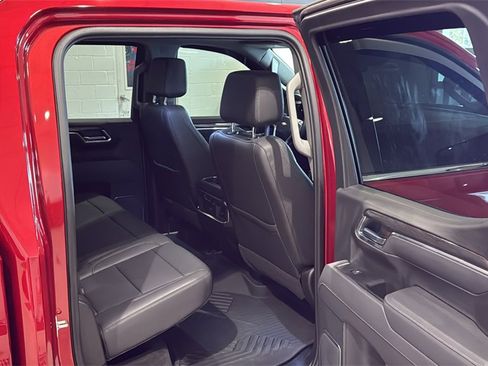 Used 2025 Chevrolet Silverado 1500 LTZ w/ LTZ Premium Package image 14