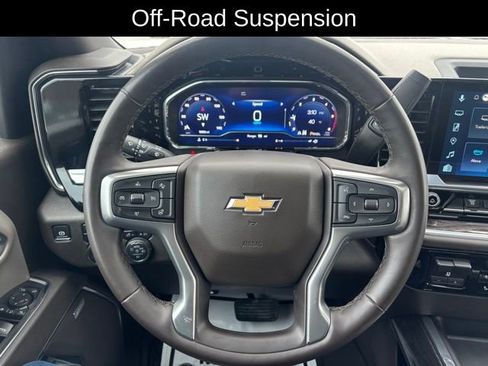 Certified 2025 Chevrolet Silverado 2500 LTZ w/ LTZ Premium Package image 13