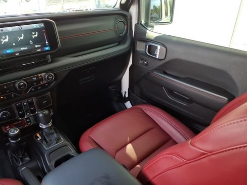 Used 2024 Jeep Wrangler Unlimited Rubicon 392 AWD/4WD image 22