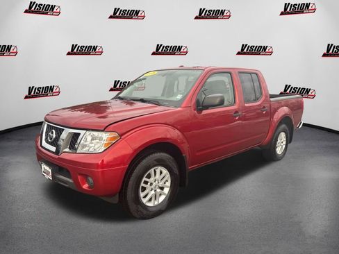 Used 2018 Nissan Frontier SV image 1