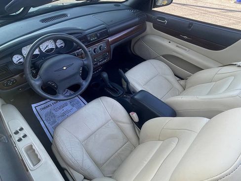 Used 2002 Chrysler Sebring Limited image 6