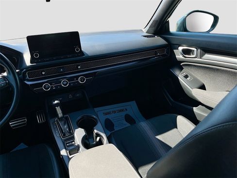 Used 2023 Honda Civic Sport image 21