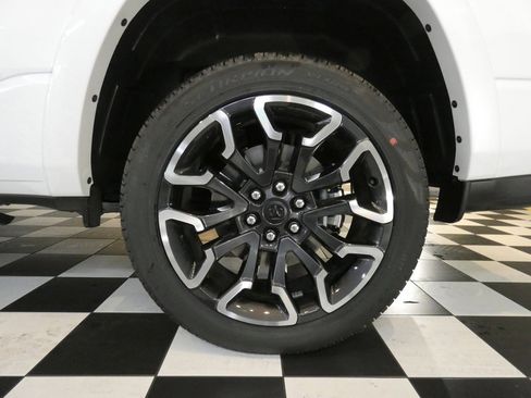 New 2026 RAM 1500 Limited image 8