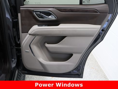 Used 2023 Chevrolet Tahoe Z71 w/ Luxury Package image 38