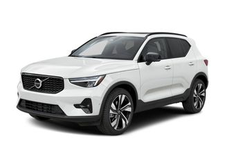 Used 2026 Volvo XC40 B5 Plus AWD/4WD video 1