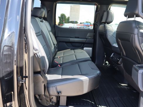 Used 2022 Ford F150 Raptor w/ Raptor 37 Performance Package AWD/4WD image 11