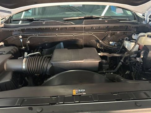 Used 2022 Chevrolet Silverado 3500 LT image 21