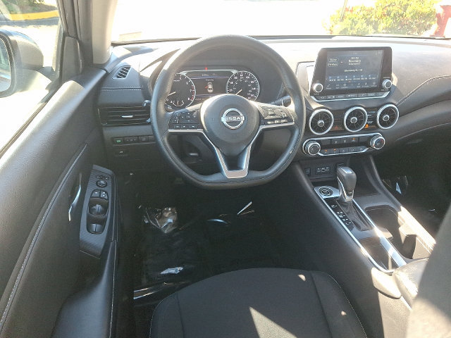 Used 2025 Nissan Sentra SV FWD image 11