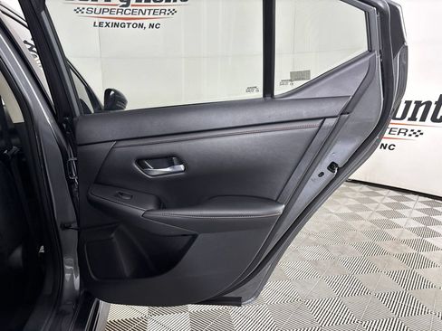 Used 2022 Nissan Sentra SR w/ Midnight Edition FWD image 26