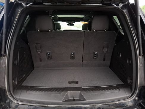 Used 2023 GMC Yukon SLT AWD/4WD image 29