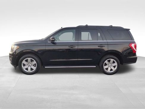 Used 2020 Ford Expedition XLT w/ Equipment Group 202A image 2