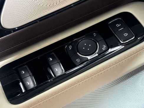 Certified 2023 Lincoln Aviator Black Label w/ Class IV Trailer Tow Package AWD/4WD image 16