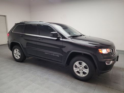 Used 2017 Jeep Grand Cherokee Laredo w/ Quick Order Package 23E AWD/4WD image 11