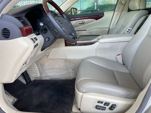 Used 2011 Lexus LS 460 image 19