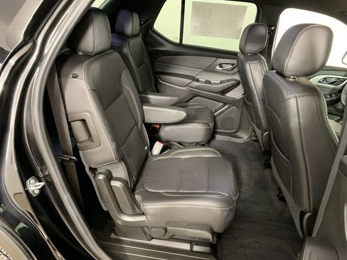 Used 2022 Chevrolet Traverse LT w/ LPO, 'HIT The Road' Package image 35
