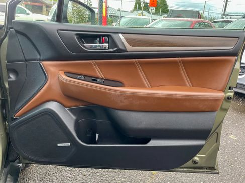 Used 2017 Subaru Outback 3.6R Touring w/ Popular Package #5A image 37