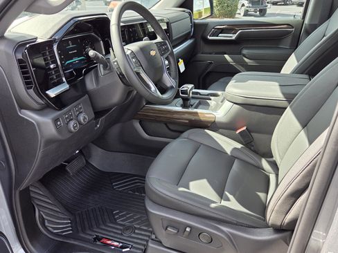 New 2026 Chevrolet Silverado 1500 LT w/ Z71 Off-Road Package AWD/4WD image 5