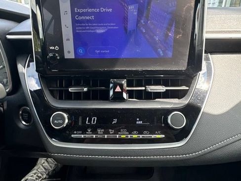 Used 2025 Toyota Corolla SE FWD image 17