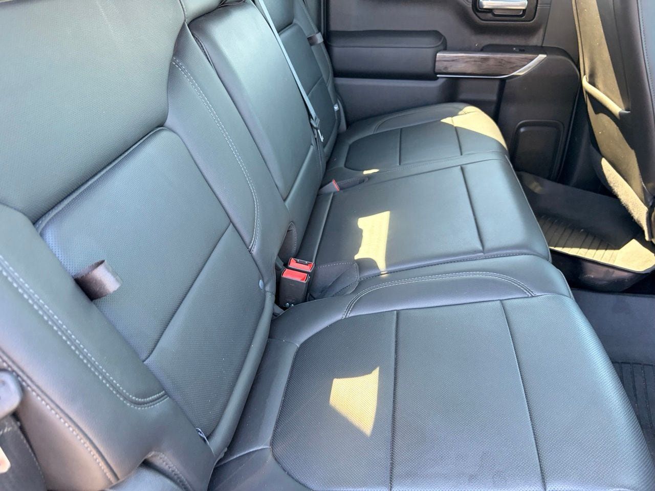 Used 2020 Chevrolet Silverado 1500 LTZ w/ LTZ Premium Package AWD/4WD image 12