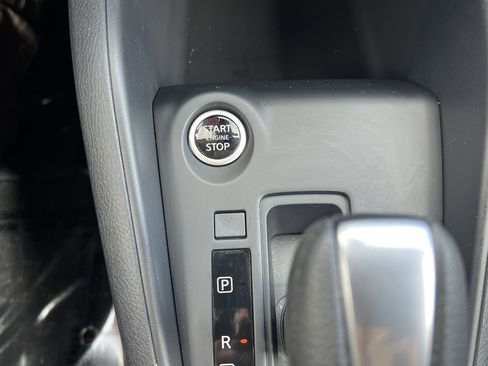 Used 2025 Nissan Kicks Play S image 6