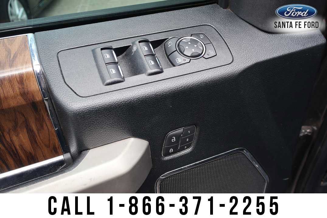 Used 2019 Ford F150 Lariat RWD image 12