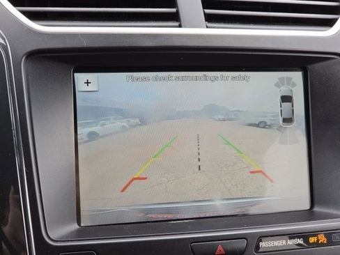 Used 2018 Ford Explorer XLT w/ Equipment Group 201A FWD image 23