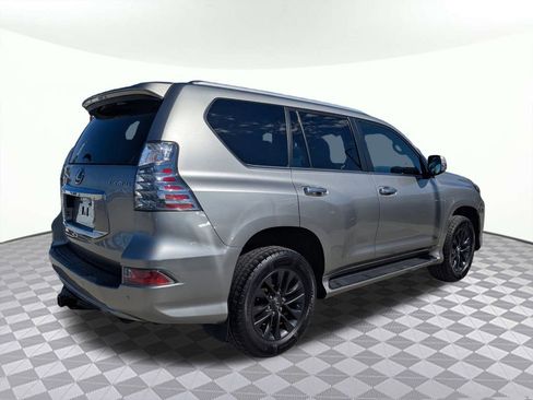 Used 2021 Lexus GX 460 Premium image 3