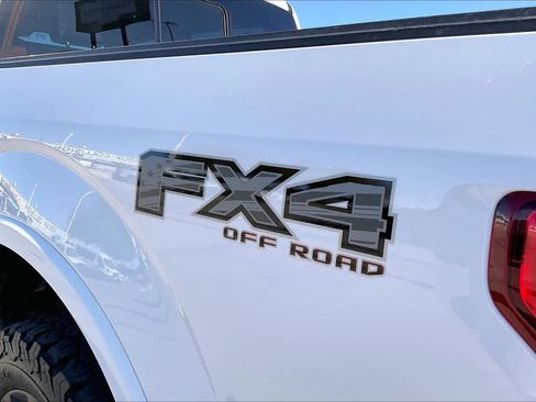 Used 2019 Ford F150 Lariat w/ Equipment Group 502A Luxury image 9