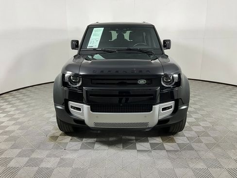 Used 2023 Land Rover Defender 90 SE image 7