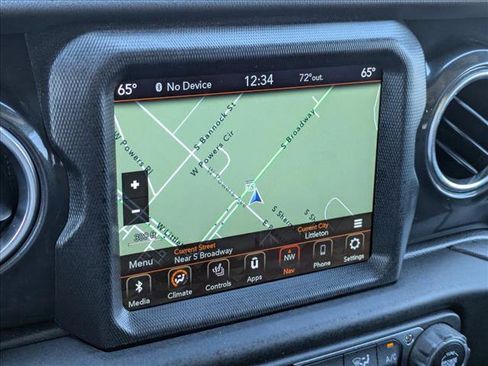 Used 2021 Jeep Wrangler Unlimited Rubicon w/ Dual Top Group AWD/4WD image 13