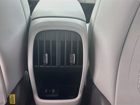 New 2027 Hyundai Kona Limited FWD image 17