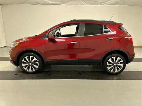 Certified 2022 Buick Encore Preferred w/ Safety Package image 7