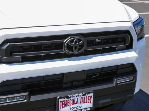Certified 2026 Toyota 4Runner SR5 AWD/4WD image 13
