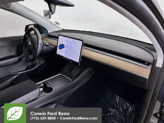 Used 2021 Tesla Model Y Long Range AWD/4WD image 30