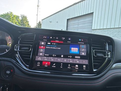 Used 2024 Dodge Durango R/T AWD/4WD image 20