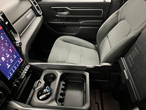 Used 2023 RAM 1500 Big Horn AWD/4WD image 39