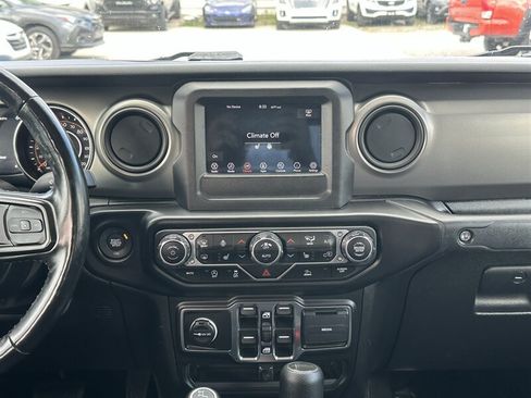 Used 2021 Jeep Gladiator Sport AWD/4WD image 37