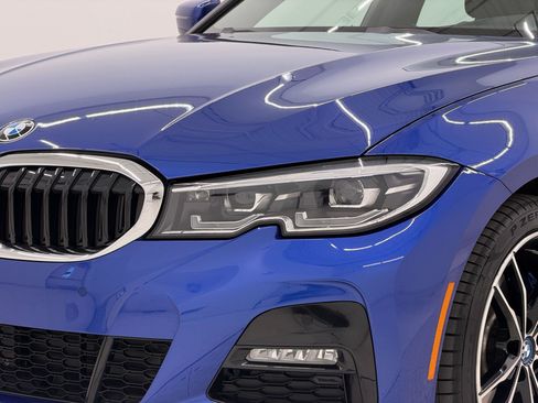 Used 2022 BMW 330e xDrive w/ M Sport Package AWD/4WD image 11